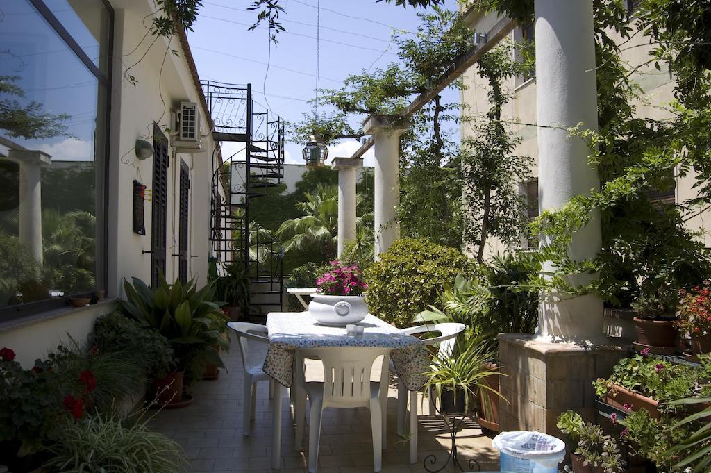B&B Cactus Джардини-Наксос Экстерьер фото