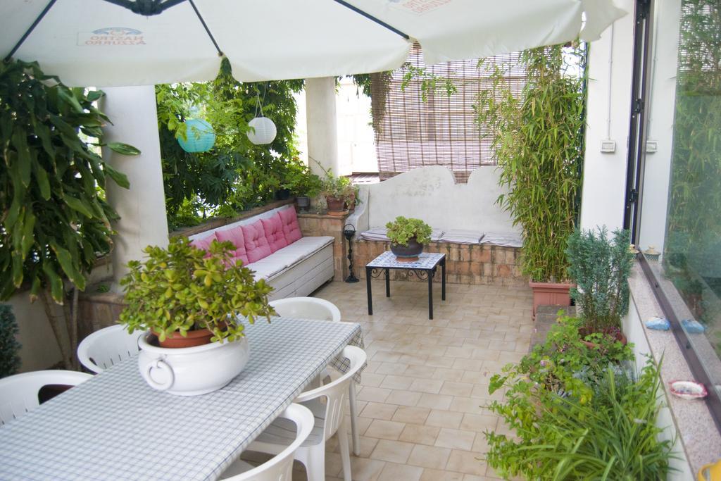 B&B Cactus Джардини-Наксос Экстерьер фото